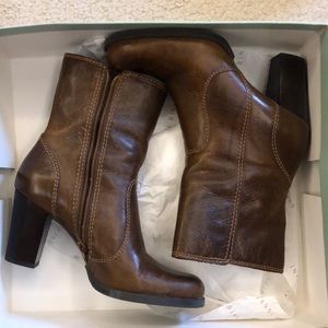 Gianni Bini booties